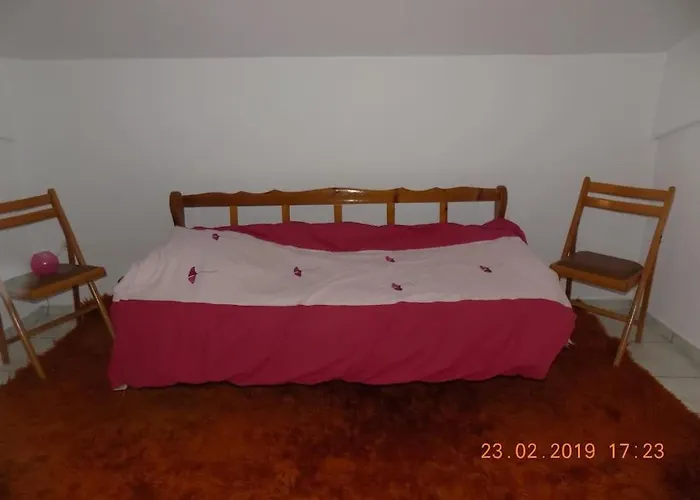 Sykia Seafront Maisonette Near Beach And Mountain