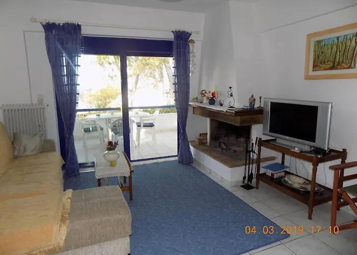 Sykia Seafront Maisonette Near Beach And Mountain
