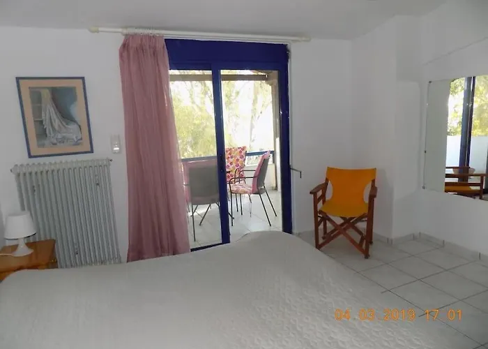 Sykia Seafront Maisonette Near Beach And Mountain