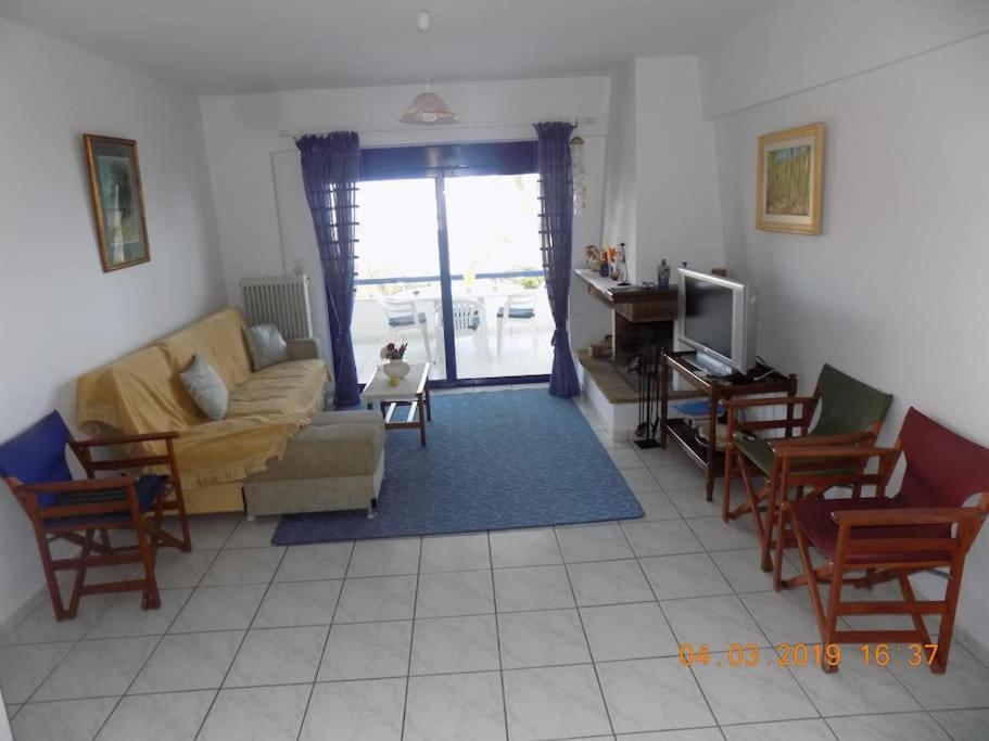 Holiday home Sykia Seafront Maisonette Near And Mountain